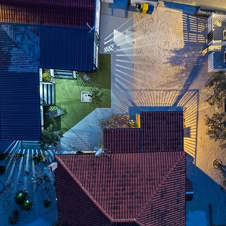 公寓 Mobilne Kucice Mery 比比涅